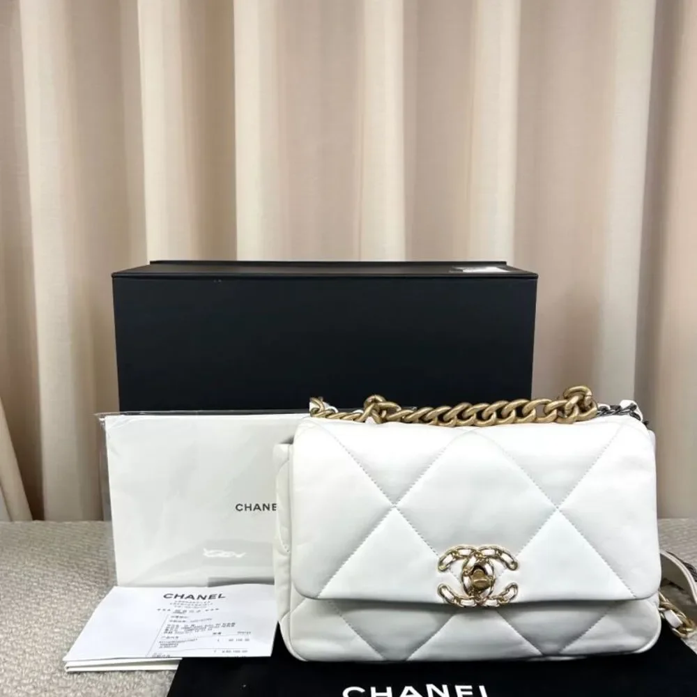 Chanel Women Pre-Loved Bag Very Good Condition
